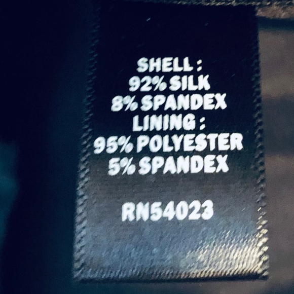 NWT Stretch Silk Halter Front top - Picture 8 of 10